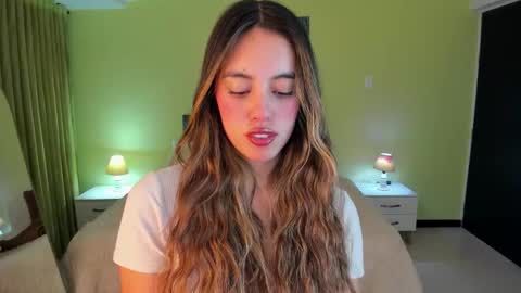 Snapshot of _charlotte_evans_2 chatting on February 2026 12:15:02 AM Charlote online show from February 2026 12:15:02 AM