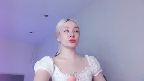 Angelina online show from January 2025 08:41:01 PM