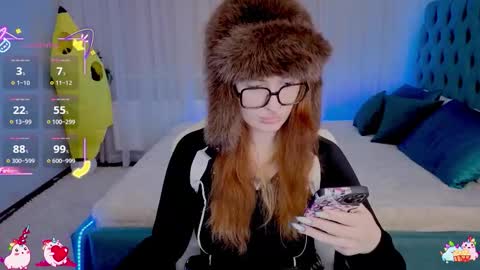 Snapshot of _chlo_e chatting on October 2025 09:42:01 PM Alisa NO NUDE online show from October 2025 09:42:01 PM