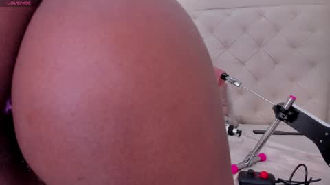 Chloe  online show from January 2025 03:29:02 PM