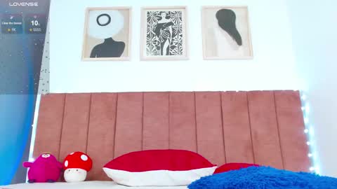 Snapshot of _chloeee chatting on November 2025 01:26:02 AM Katy online show from November 2025 01:26:02 AM