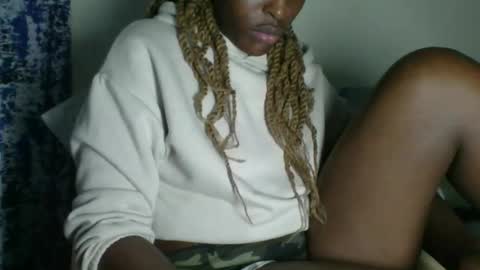 clara online show from December 2025 07:33:02 PM