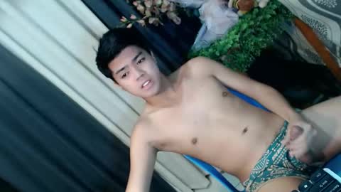 Snapshot of _cumwithrussel chatting on February 2026 11:39:02 PM Russ online show from February 2026 11:39:02 PM