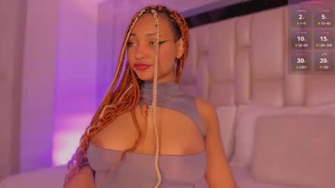 Snapshot of _curly_girl_ chatting on November 2025 08:19:02 PM online show from November 2025 08:19:02 PM