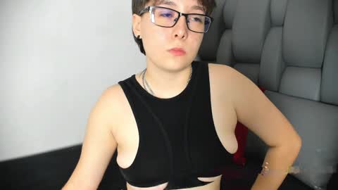 Darcy online show from April 2026 03:06:01 AM