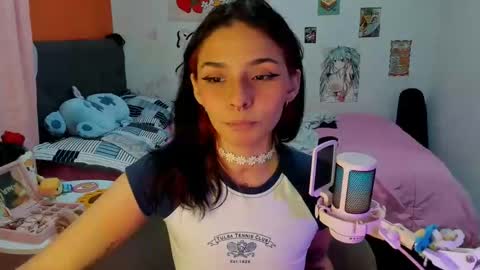 Snapshot of _dayanne_ chatting on December 2024 03:32:01 AM Pao online show from December 2024 03:32:01 AM