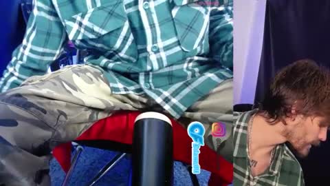 Snapshot of _delacruz911_ chatting on November 2025 04:13:02 PM delacruz online show from November 2025 04:13:02 PM