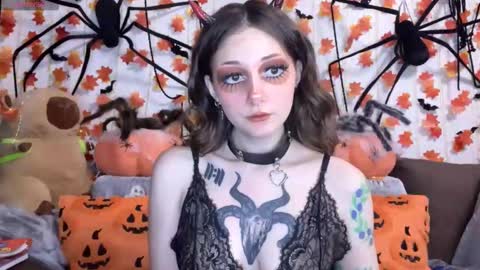 Snapshot of _devilbaby chatting on October 2025 05:57:02 PM Kate online show from October 2025 05:57:02 PM