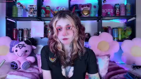 Snapshot of _devilbaby chatting on July 2026 07:38:01 PM Kate online show from July 2026 07:38:01 PM