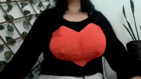 Dannia online show from January 2025 01:05:02 PM