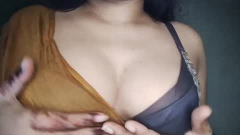 Snapshot of _dreamgirl_0 chatting on July 2026 10:29:01 AM _dreamgirl_0 online show from July 2026 10:29:01 AM