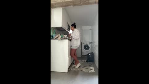 Snapshot of _elena_barra chatting on September 2025 10:28:01 AM elena barra online show from September 2025 10:28:01 AM