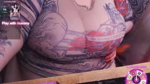 LIsa online show from September 2025 12:37:01 PM