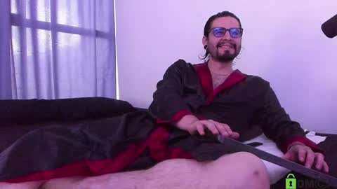  -         online show from November 2025 10:03:02 PM