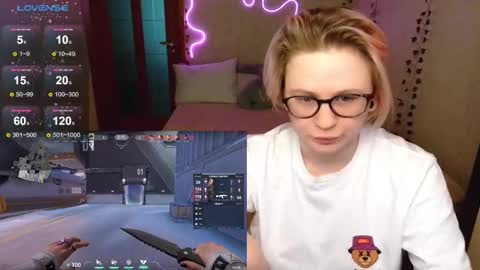 Snapshot of _elven_dreams__ chatting on February 2025 07:12:01 AM chloue and Gretta online show from February 2025 07:12:01 AM