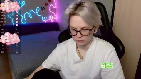 chloue and Gretta online show from November 2025 07:23:02 PM