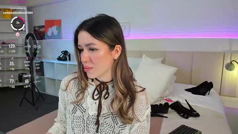 Snapshot of _emiliaa_ chatting on January 2025 06:20:02 AM Milana online show from January 2025 06:20:02 AM