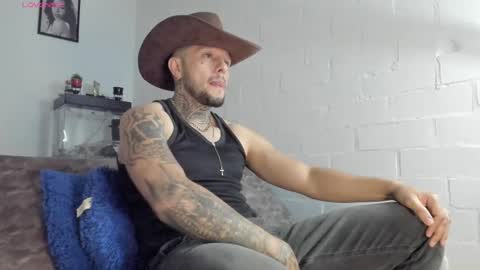 Snapshot of _emilio_escobar chatting on February 2025 10:09:01 AM Emilio online show from February 2025 10:09:01 AM