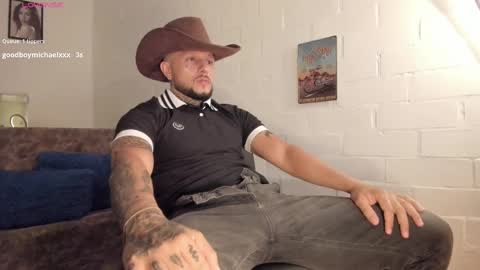 Snapshot of _emilio_escobar chatting on September 2025 04:23:01 AM Emilio online show from September 2025 04:23:01 AM