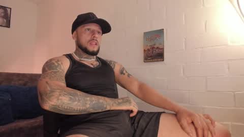 Snapshot of _emilio_escobar chatting on September 2025 09:55:02 AM Emilio online show from September 2025 09:55:02 AM