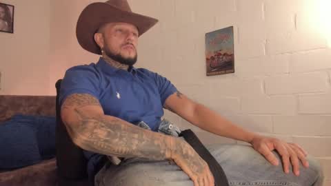 Snapshot of _emilio_escobar chatting on September 2025 09:45:02 AM Emilio online show from September 2025 09:45:02 AM