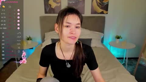 Snapshot of _emily__strike_ chatting on November 2025 10:04:02 AM _emily__strike_ online show from November 2025 10:04:02 AM