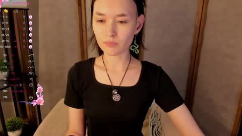 Snapshot of _emily__strike_ chatting on November 2025 09:40:01 AM _emily__strike_ online show from November 2025 09:40:01 AM