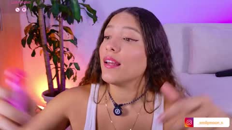 Snapshot of _emilymoon_x chatting on February 2026 01:26:02 AM Emi online show from February 2026 01:26:02 AM