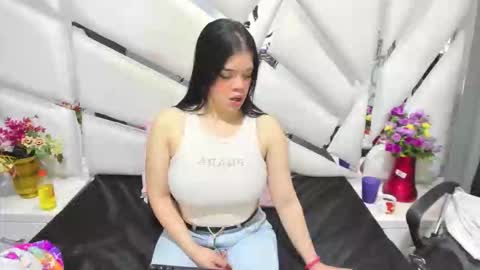 Snapshot of _emilysquirt chatting on February 2026 01:31:02 PM emily online show from February 2026 01:31:02 PM