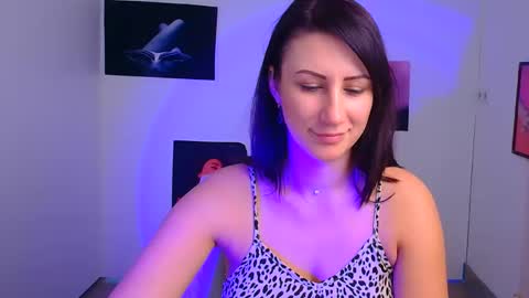 Snapshot of _emma_lay chatting on January 2025 01:30:01 PM Emma online show from January 2025 01:30:01 PM