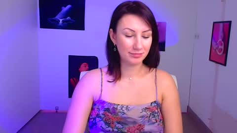 Snapshot of _emma_lay chatting on February 2025 06:57:01 AM Emma online show from February 2025 06:57:01 AM