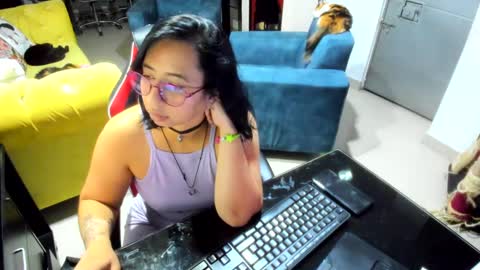 Emma online show from February 2025 11:36:02 PM