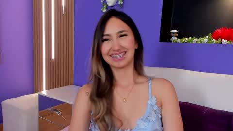 _emmawalka online show from November 2025 08:44:01 PM