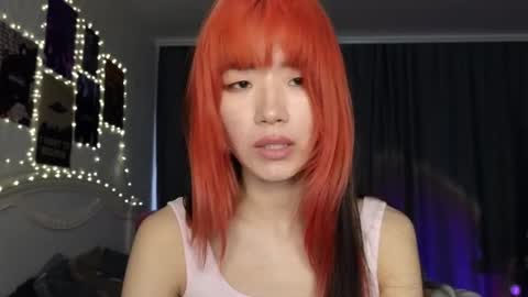 EveEva online show from February 2025 05:48:02 AM