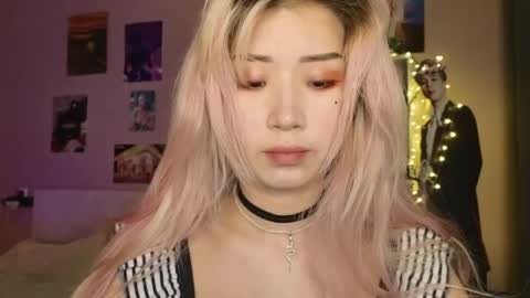 EveEva online show from April 2026 12:46:02 AM