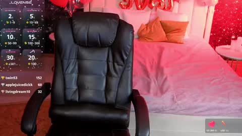 Snapshot of _f_r_a_u_ chatting on March 2025 07:05:02 AM F R A U online show from March 2025 07:05:02 AM