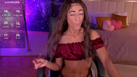 Snapshot of _f_r_a_u_ chatting on September 2025 01:07:01 AM F R A U online show from September 2025 01:07:01 AM