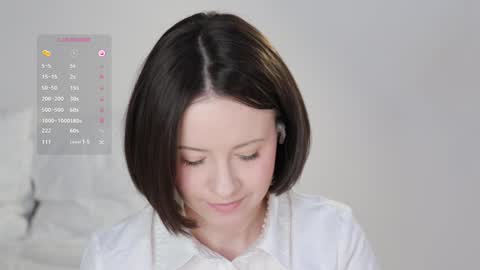 Snapshot of _female_essence_ chatting on February 2025 08:44:02 AM Essie online show from February 2025 08:44:02 AM