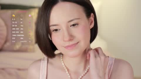 Snapshot of _female_essence_ chatting on February 2025 10:37:02 AM Essie online show from February 2025 10:37:02 AM