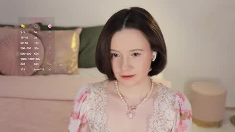 Snapshot of _female_essence_ chatting on February 2025 08:37:02 AM Essie online show from February 2025 08:37:02 AM