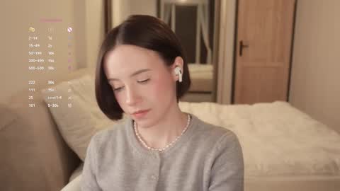 Snapshot of _female_essence_ chatting on March 2026 05:59:01 PM Essie online show from March 2026 05:59:01 PM