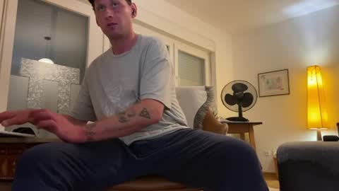Snapshot of _fickerr chatting on June 2026 11:32:02 PM _fickerr online show from June 2026 11:32:02 PM