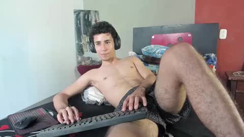 Snapshot of _fiore_ chatting on September 2025 05:49:01 PM jair eduardo online show from September 2025 05:49:01 PM