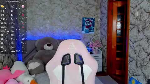 Snapshot of _flowersweet_ chatting on July 2026 06:22:02 PM Kate online show from July 2026 06:22:02 PM