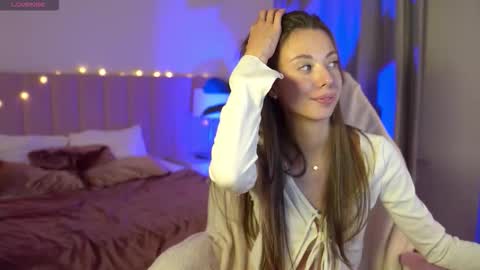 Snapshot of _fluffybunny_ chatting on September 2025 11:33:01 AM Goldy Grace online show from September 2025 11:33:01 AM