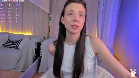 Snapshot of _fluffybunny_ chatting on May 2026 04:24:01 PM Goldy Grace online show from May 2026 04:24:01 PM