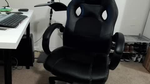 Full Sender online show from February 2025 02:05:02 AM