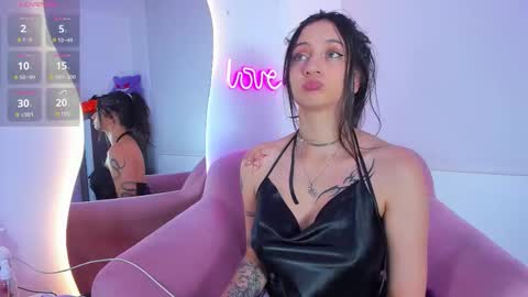 Snapshot of _gabbyx_ chatting on September 2025 12:16:02 PM Gabby online show from September 2025 12:16:02 PM