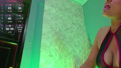 Gretta online show from October 2025 07:54:01 PM