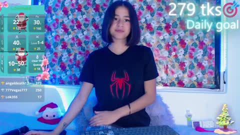 Gwen online show from December 2024 09:09:02 AM